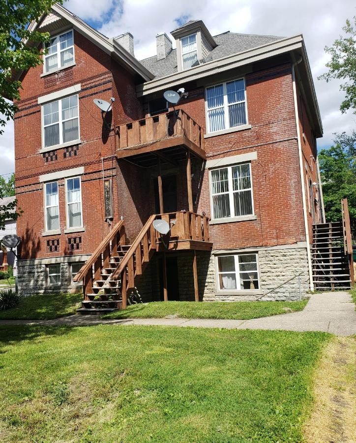 Modern Style And Comfort Near Uc Cincinnati Exterior photo